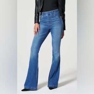 Spanx EveryWear Flare Jeans High Rise Pull On Blue Vintage Indigo Sz Large EUC